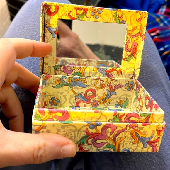 Vintage small jewelry or storage box with a lid and mirror. Macy’s. Collectible. - Picture 8 of 16